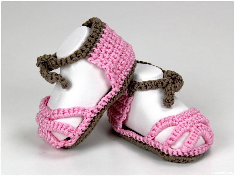 Gehaekelte Babyschuhe Baby-Sandale Mamigurumi modage.de 2